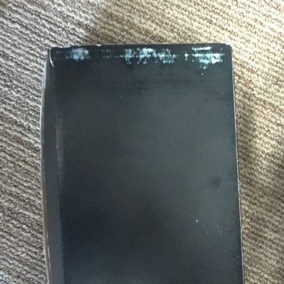 Volcanica Sculpted Candles (2) in a box - Picture 2 of 8